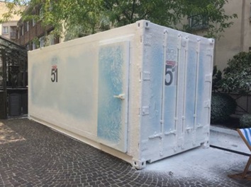 Ice bar for event promotions, using a reefer container set at -10 degrees