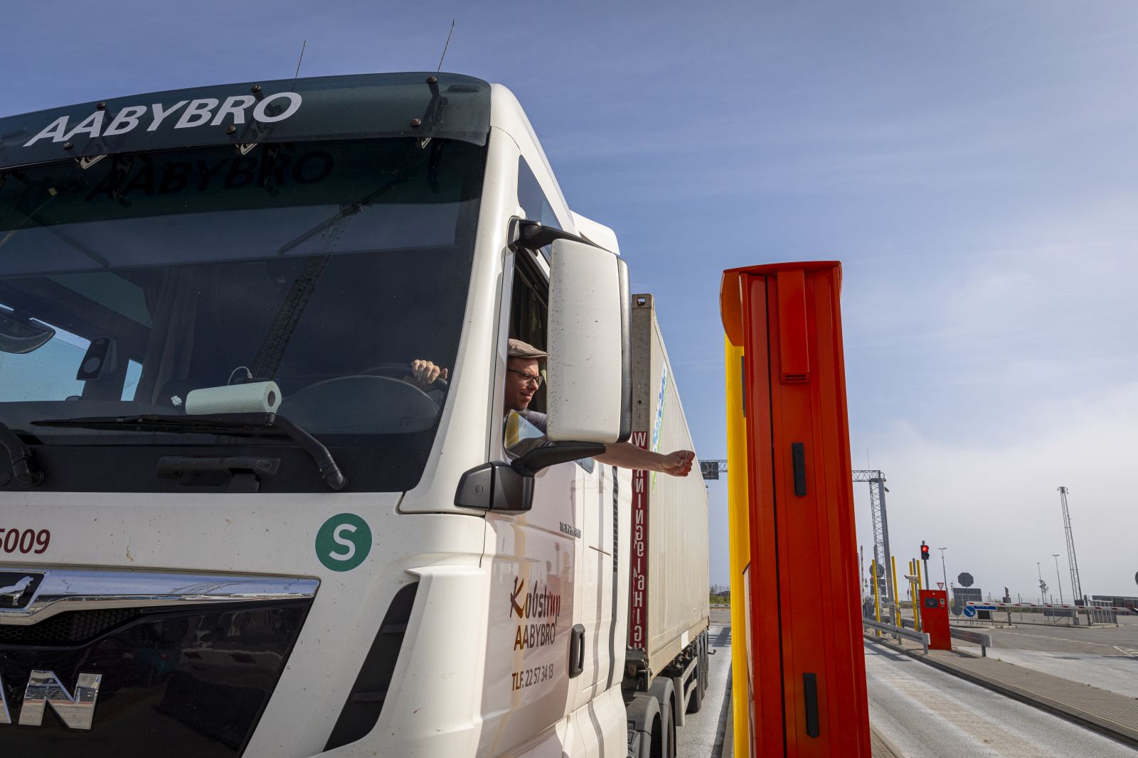 faster-and-more-efficient-truck-handling