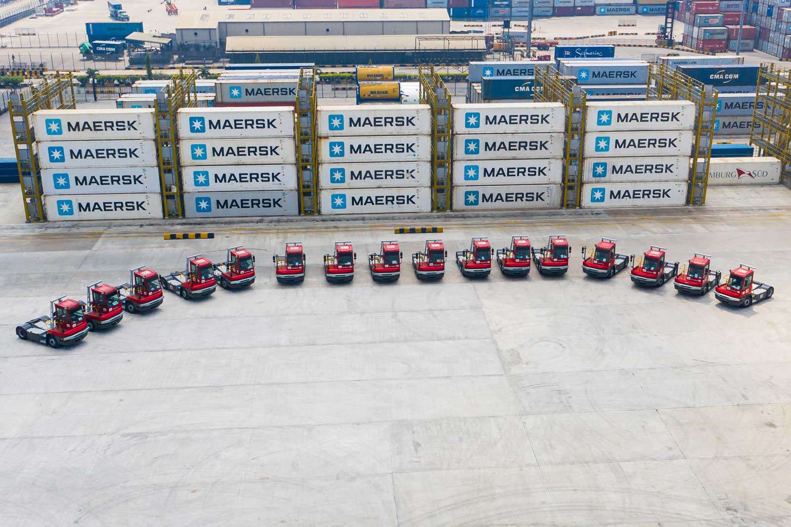 terminal-trucks-apm-terminals-onne