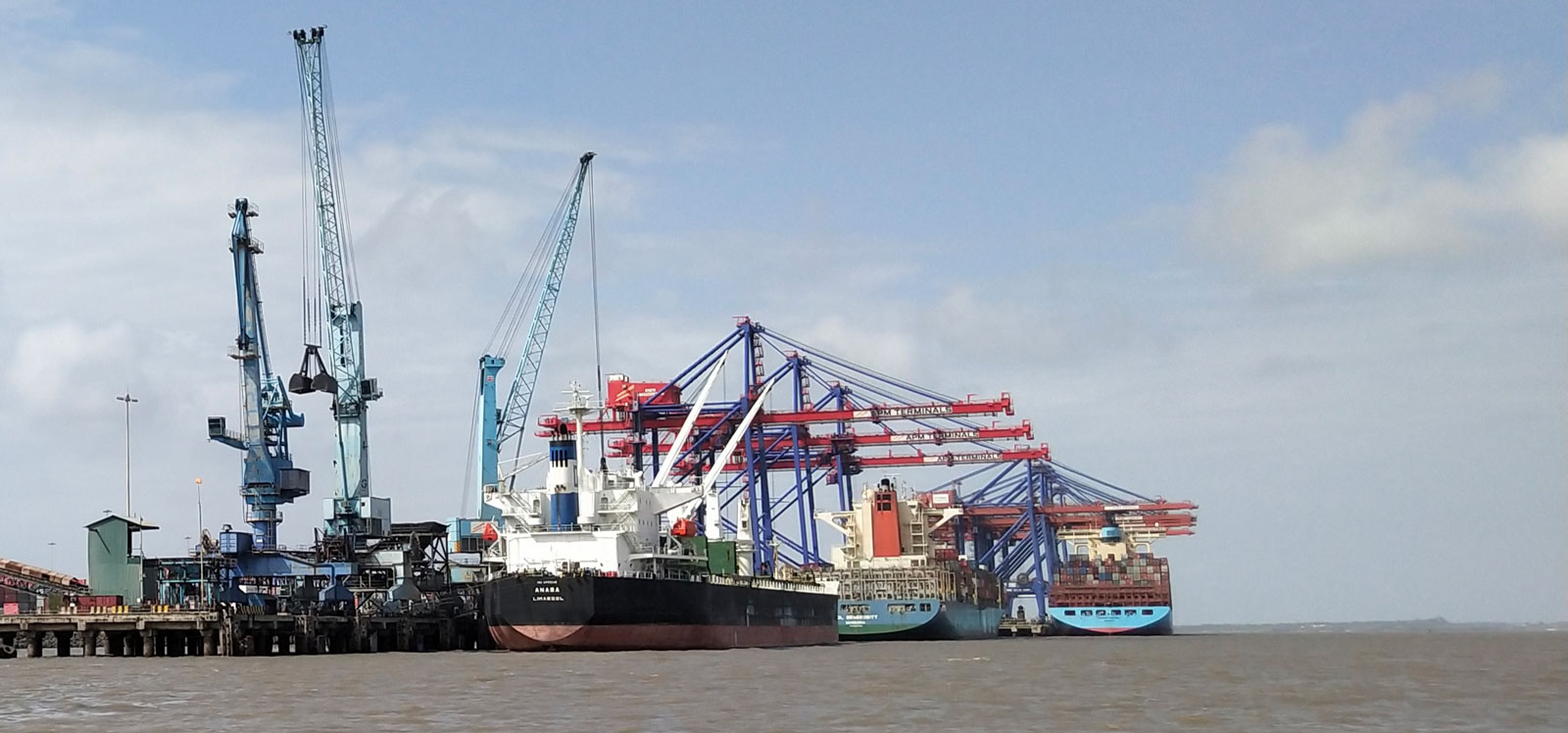 220908-vessels-at-berth