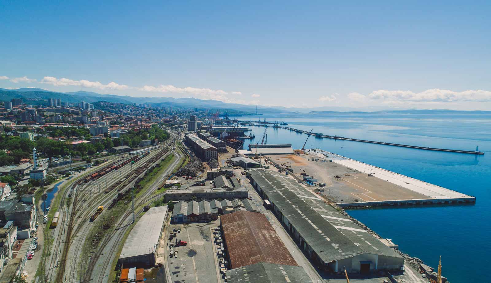 rijeka-gateway-sea-wall