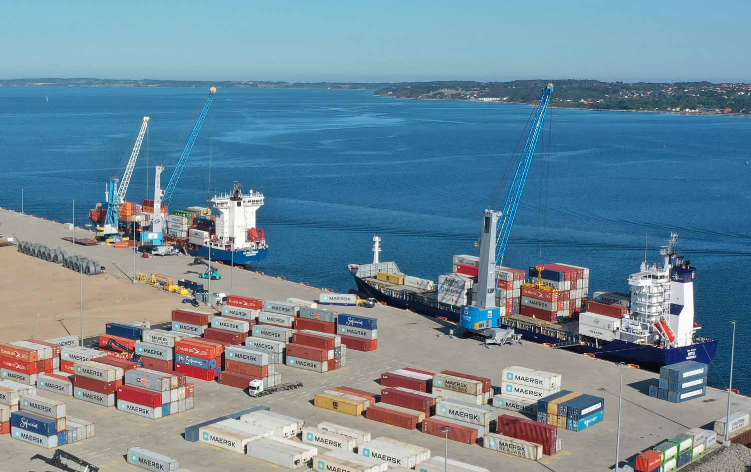 apm-terminals-kalundborg-cranes