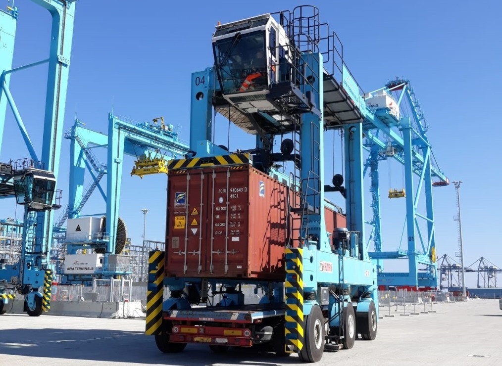 190715-straddle-blue-economy