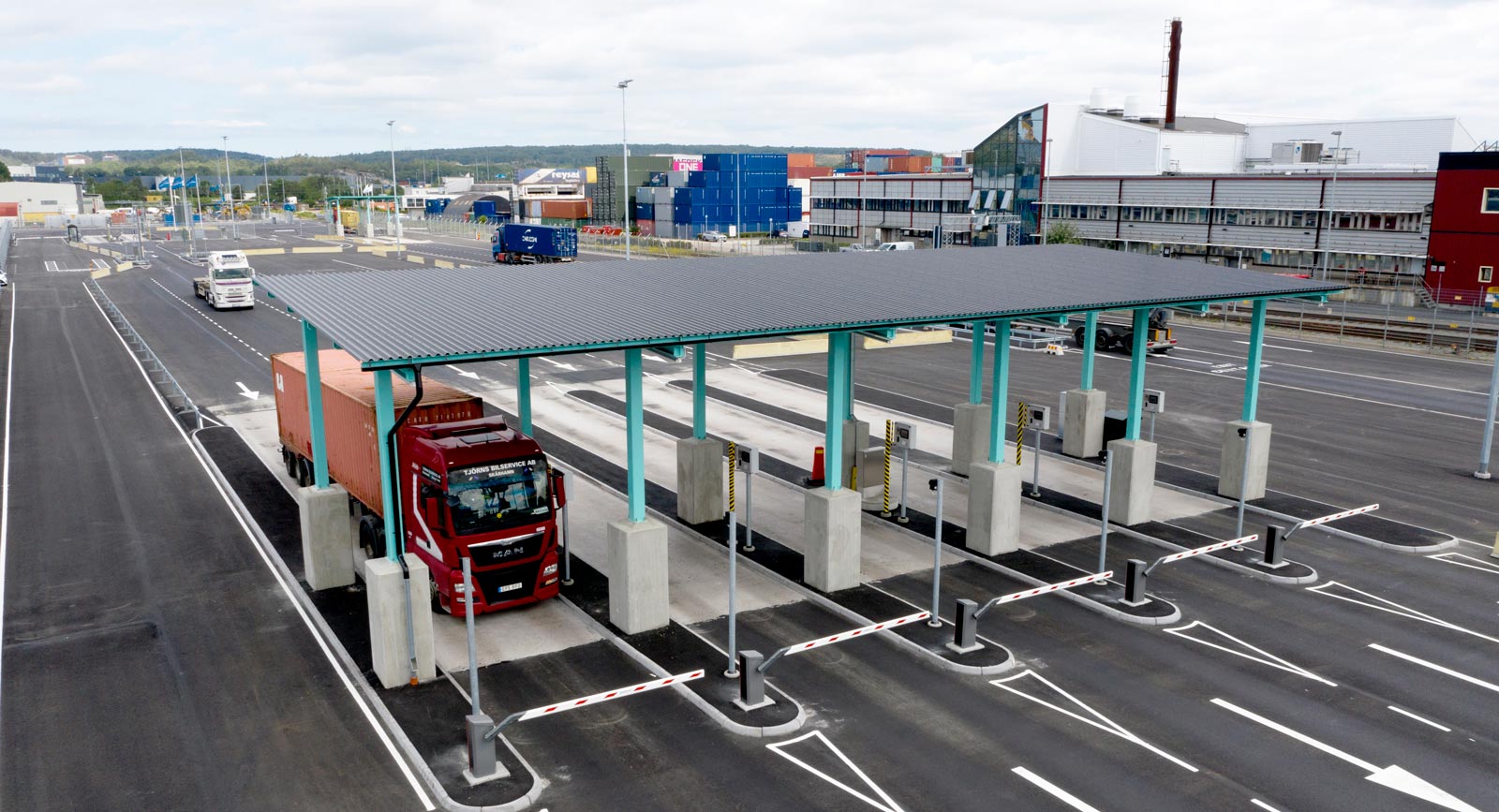 240829-empty-container-handling